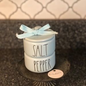 New Rae Dunn SALT and PEPPER Stacker.